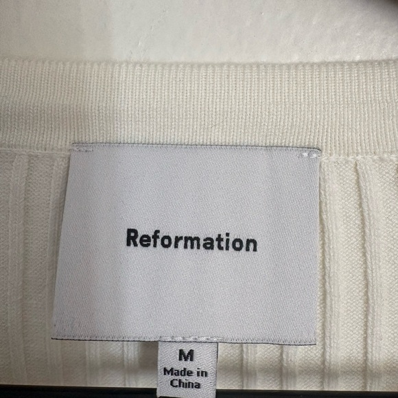 Reformation
Joanne Crop Organic
Cotton Blend Rib
Cardigan Ivory Women Medium NWT - Picture 4 of 7